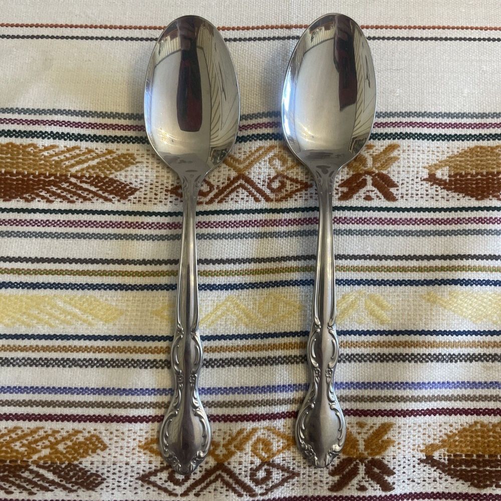 Vintage William Rogers Stainless Steel Royal Manor Pattern Spoon Set (2)